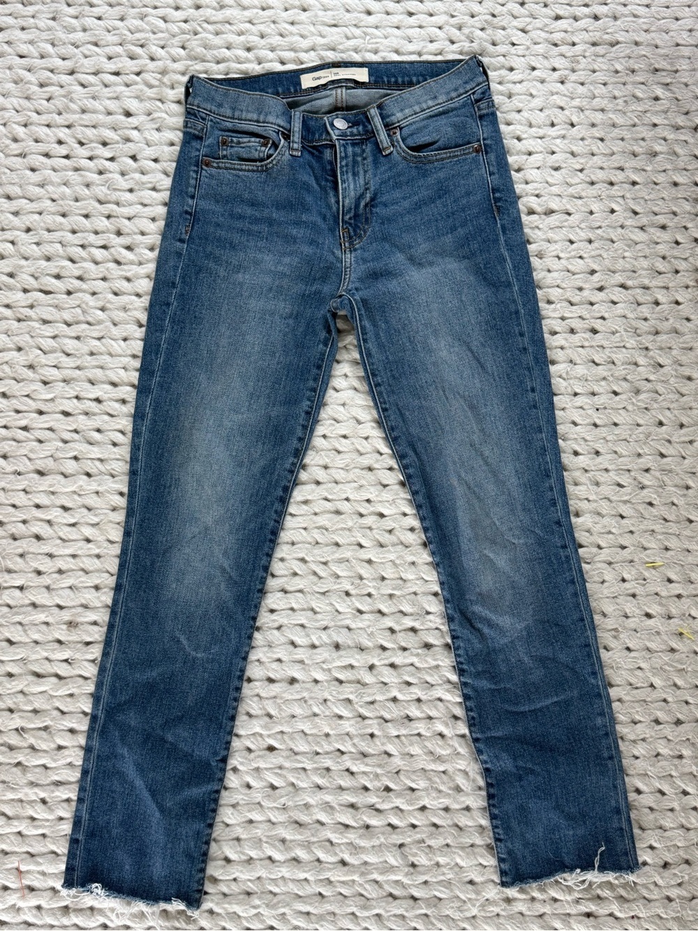 GAP Women's Straight Jeans in Medium Blue Wash